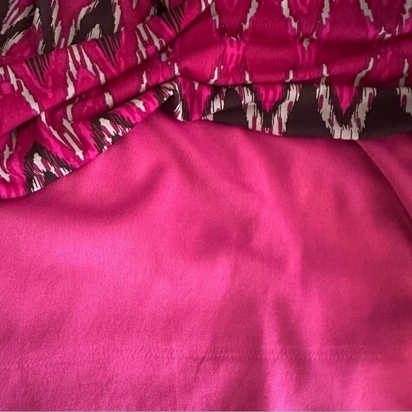 DONNA MORGAN NWT Faux Wrap Patterned Midi Dress Size 4 - Picture 10 of 14